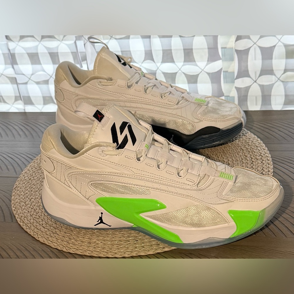 Nike Air Jordan Luka 2 basketball shoes, white N vibrant green Man’s size 10.5 - Picture 5 of 10